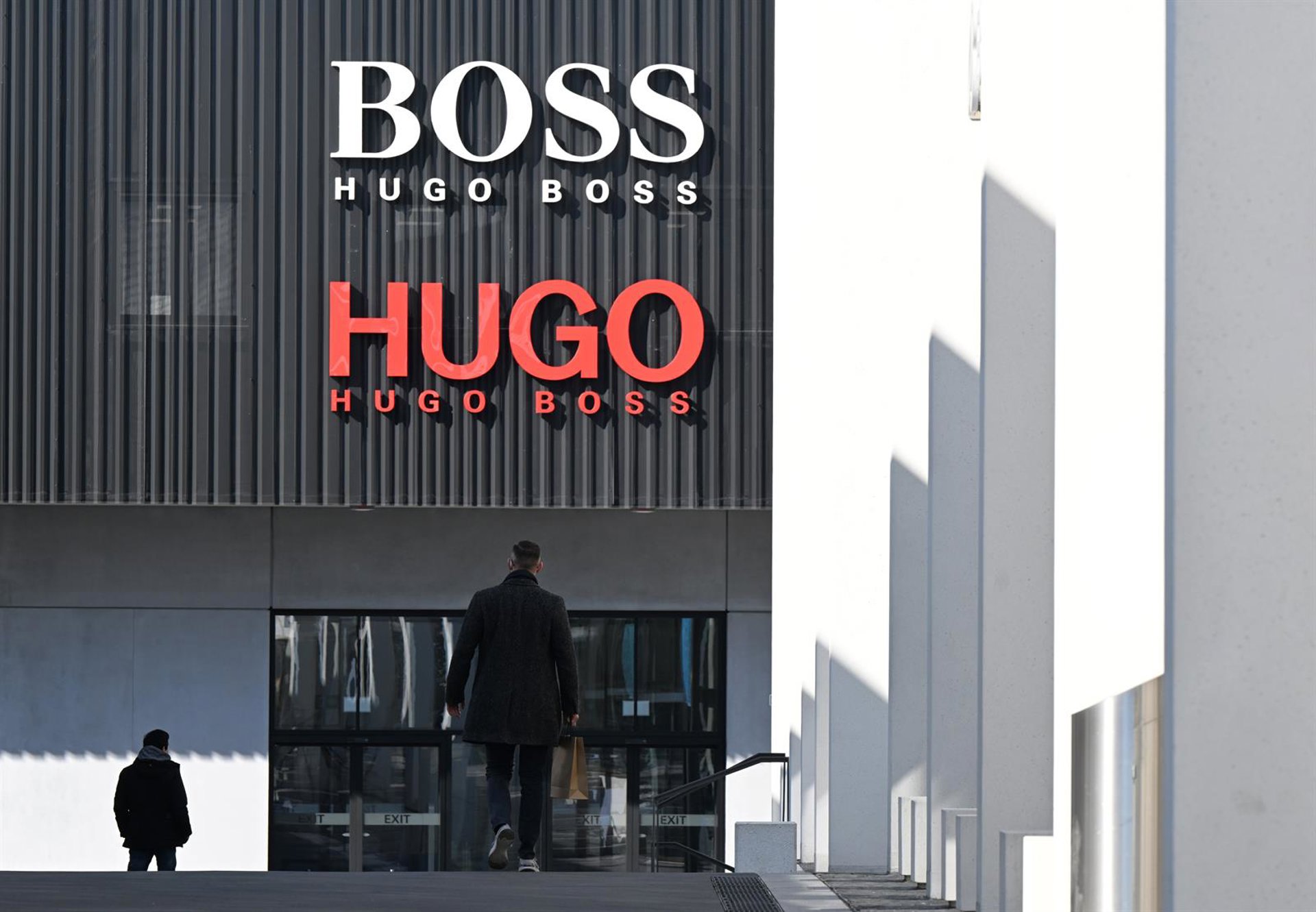 Hugo Boss considera «insuficiente» la oferta de Frasers Group y recomienda rechazar la OPA