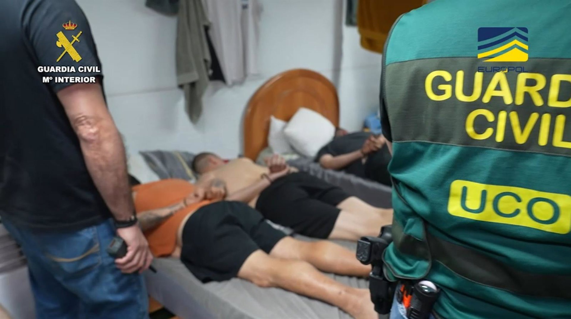 La UCO desmantela seis fábricas ilegales de tabaco con 50 detenidos y 23 registros en varias provincias