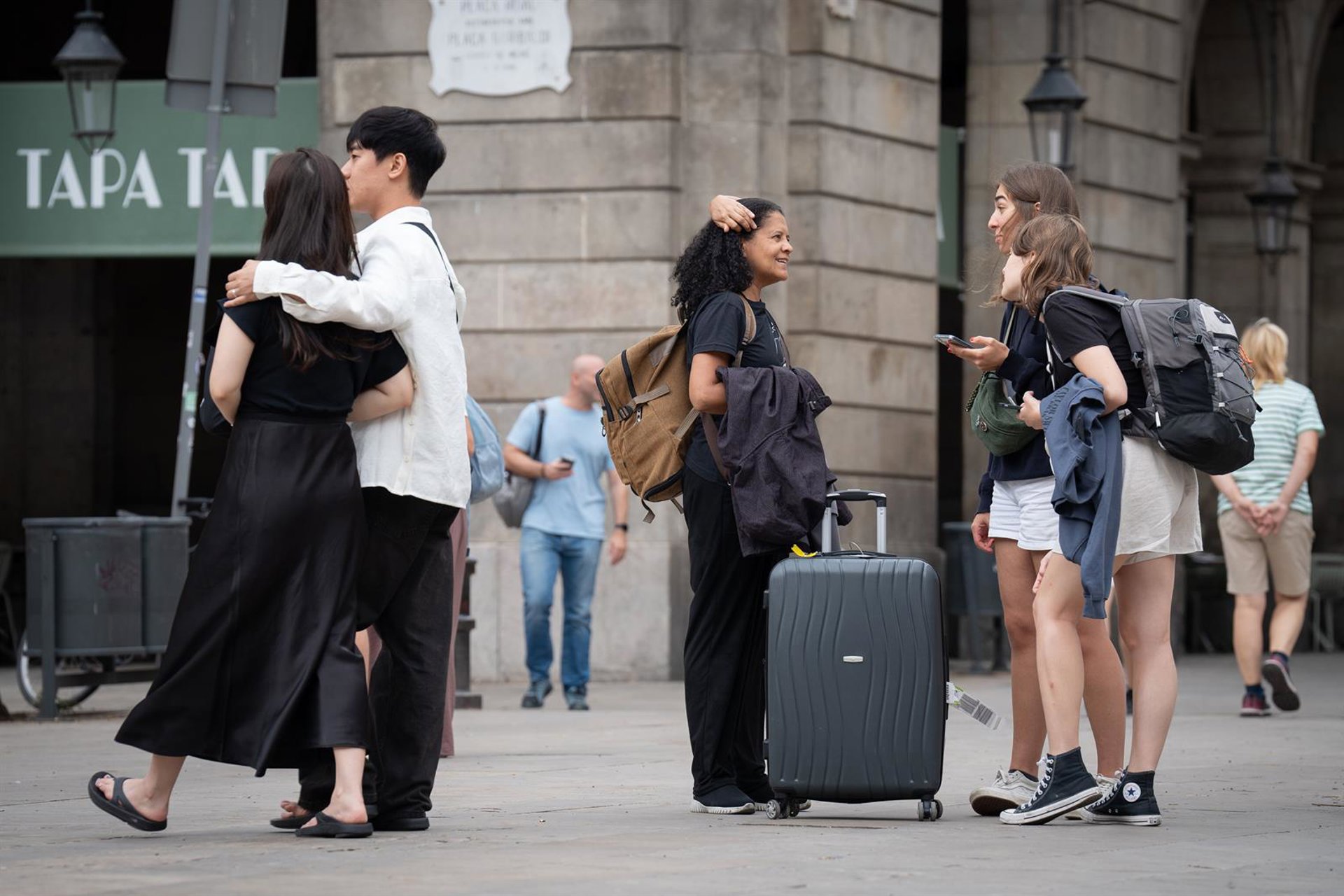 Madrid, Barcelona y Sevilla, entre los destinos preferidos este verano, según el comparador Check24