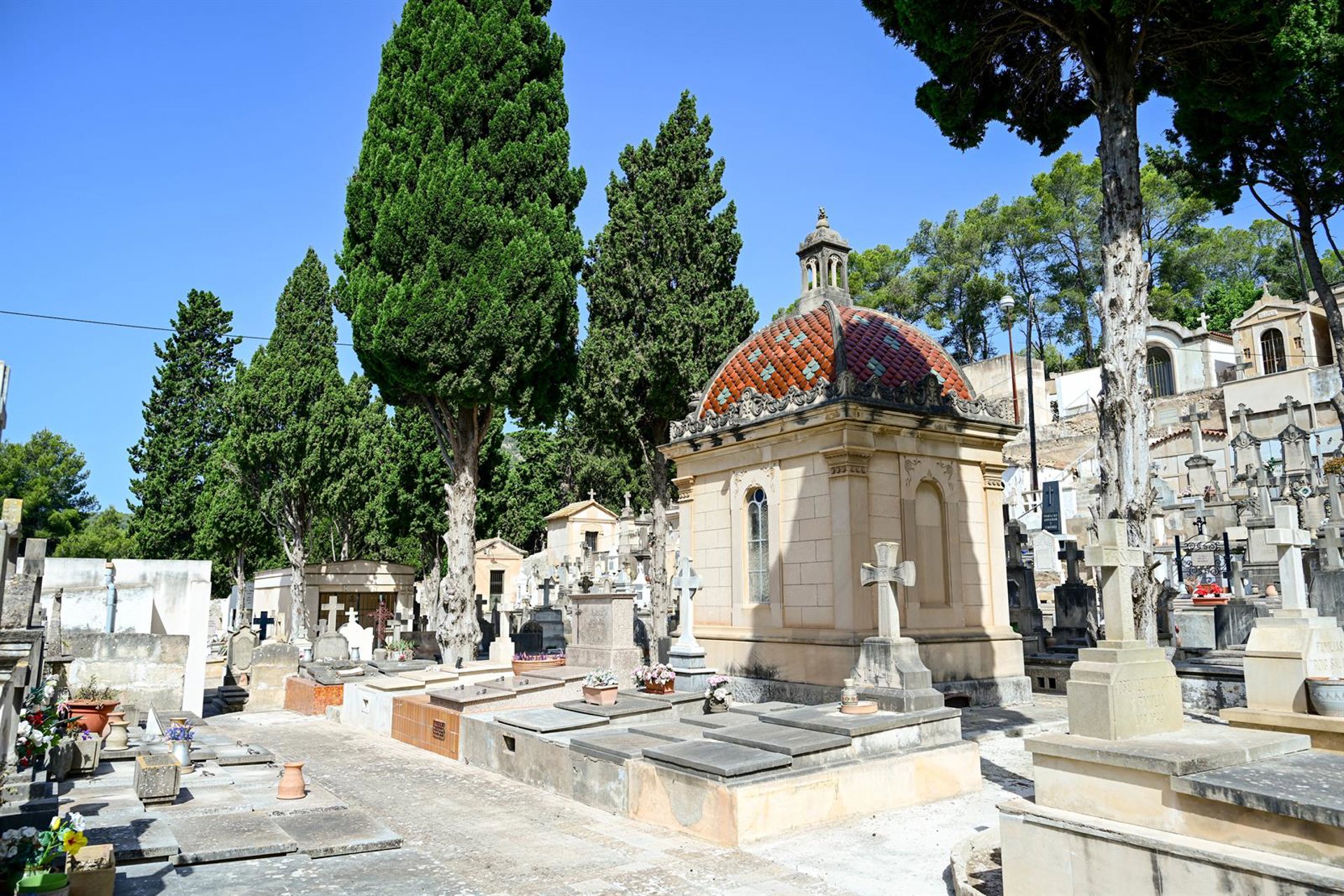 La Empresa Funeraria Municipal de Palma asume la gestión del cementerio de Génova