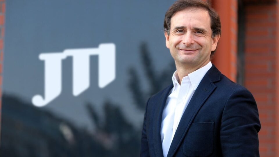 Víctor Crespo, nombrado director de Asuntos Corporativos y Comunicación de JTI Iberia
