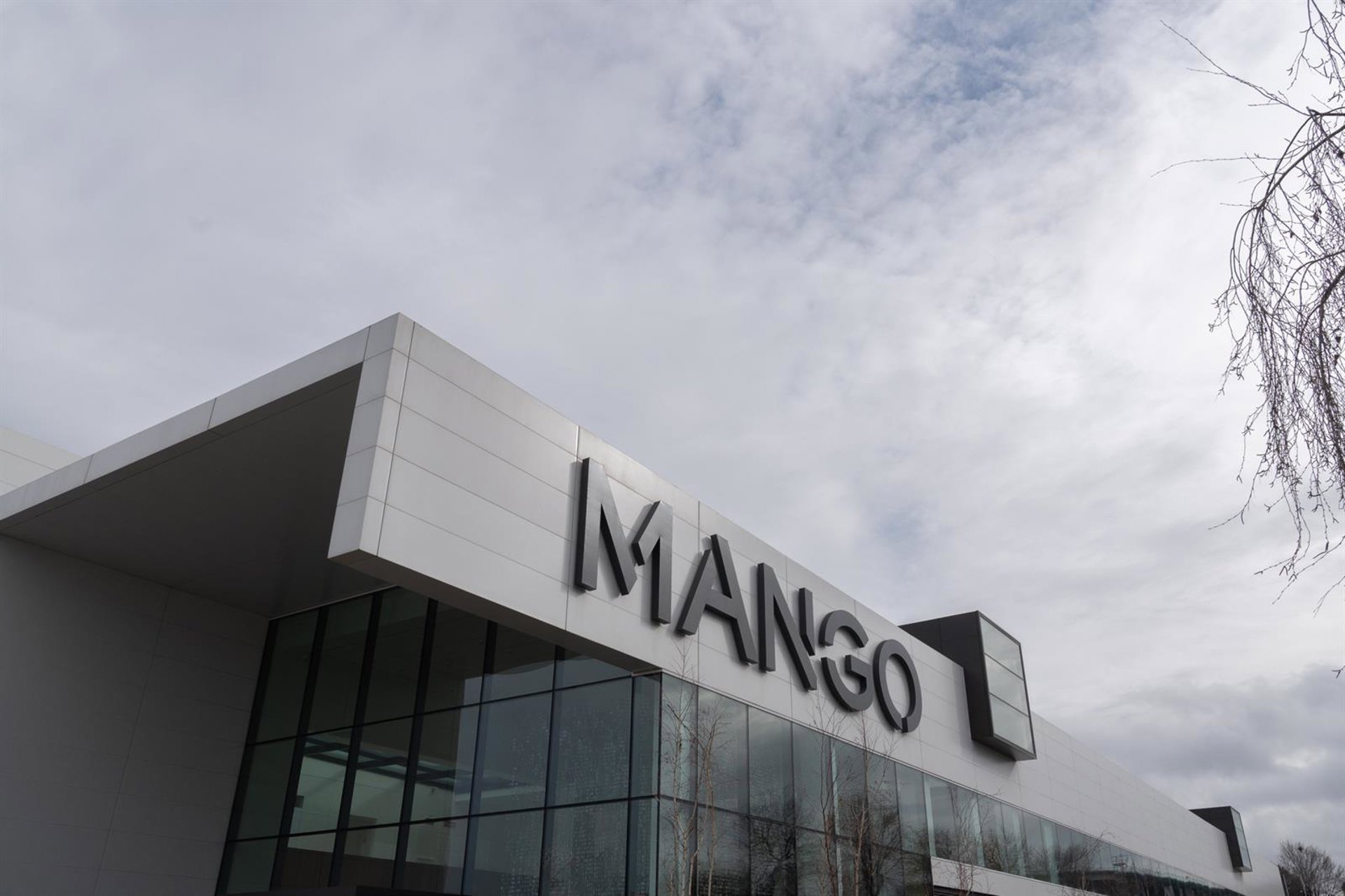 Mango factura 1.852 millones hasta junio, un 7,2% más