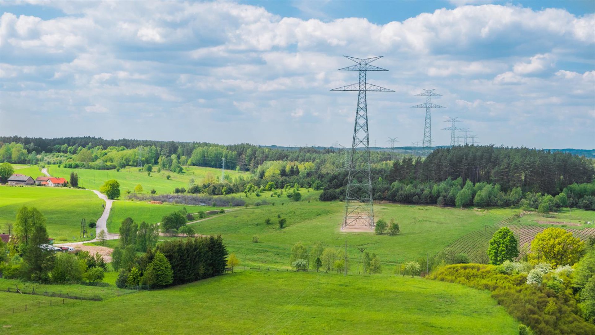 Aldesa alcanza los 100 millones en contratos en proyectos de transmisión eléctrica en Polonia