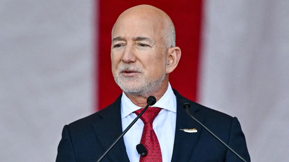 Jeff Bezos entra en el Liverpool FC con una participación minoritaria junto a otros multimillonarios