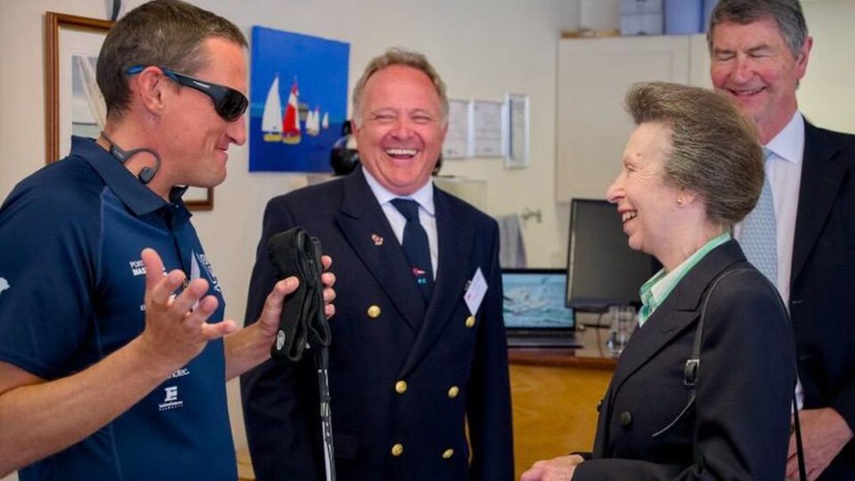 Ana de Inglaterra recibe a Dani Anglada en plena Cowes Week