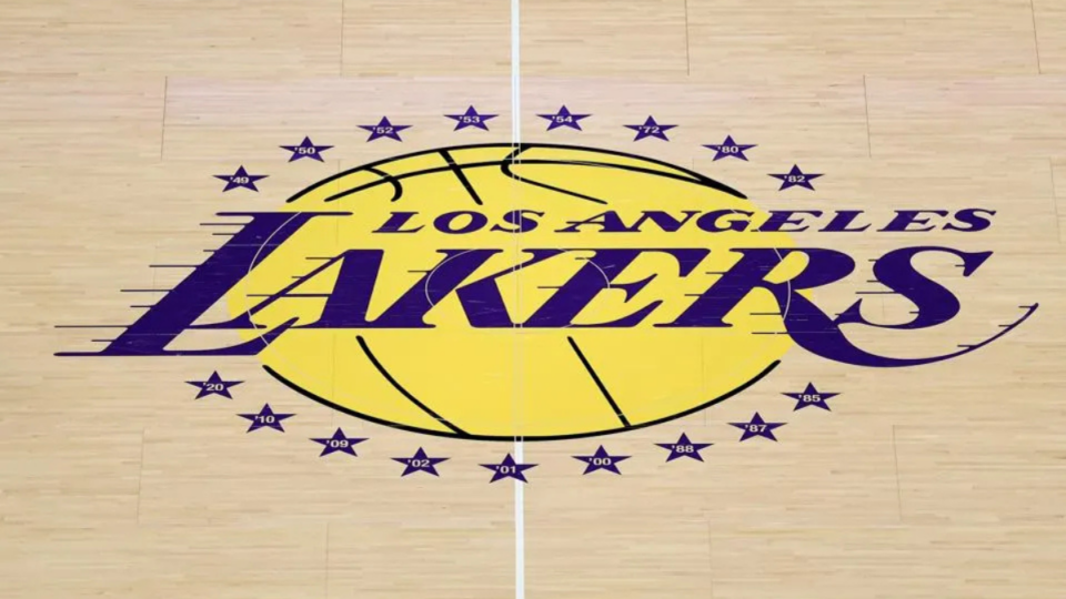 El multimillonario Josh Kushner y el ex CEO de Disney Bob Iger compran Los Angeles Lakers por 12.500 millones