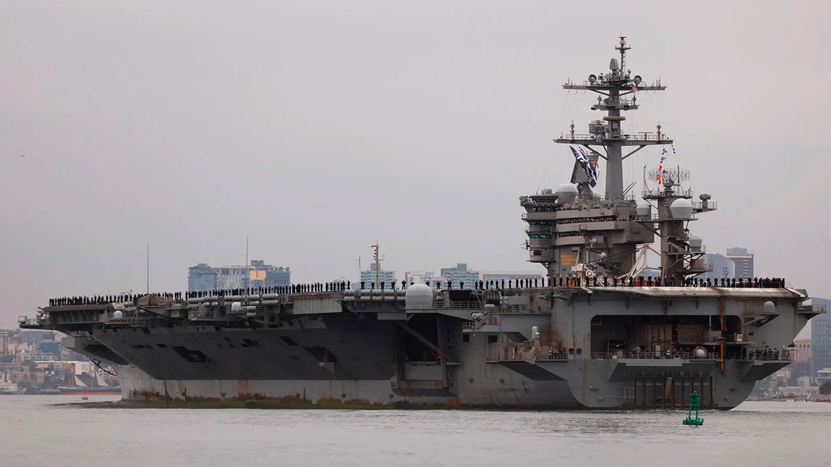 Así es el nuevo portaaviones que la Marina de EE. UU. va a enviar a Oriente Medio