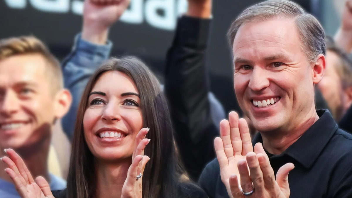 Dos divorcios, diez hijos y una fortuna de 2.000 millones de dólares: Conozca a la pareja de Utah detrás de un imperio del comercio electrónico