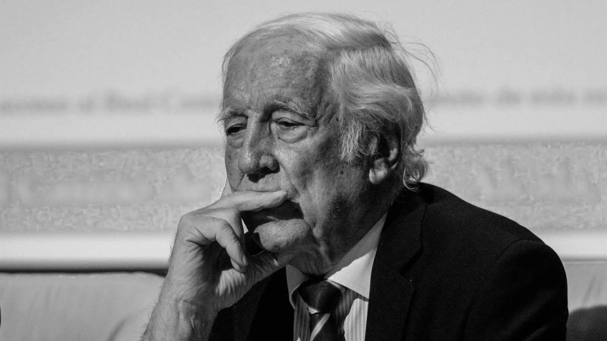 Carlos Espinosa de los Monteros