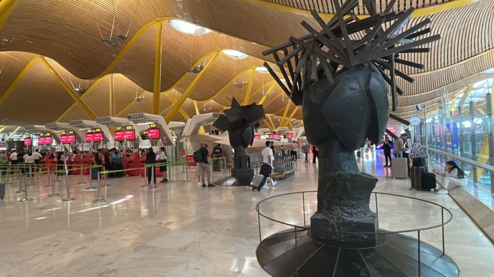 Los aeropuertos españoles operarán 29.592 vuelos este fin de semana de retorno de verano