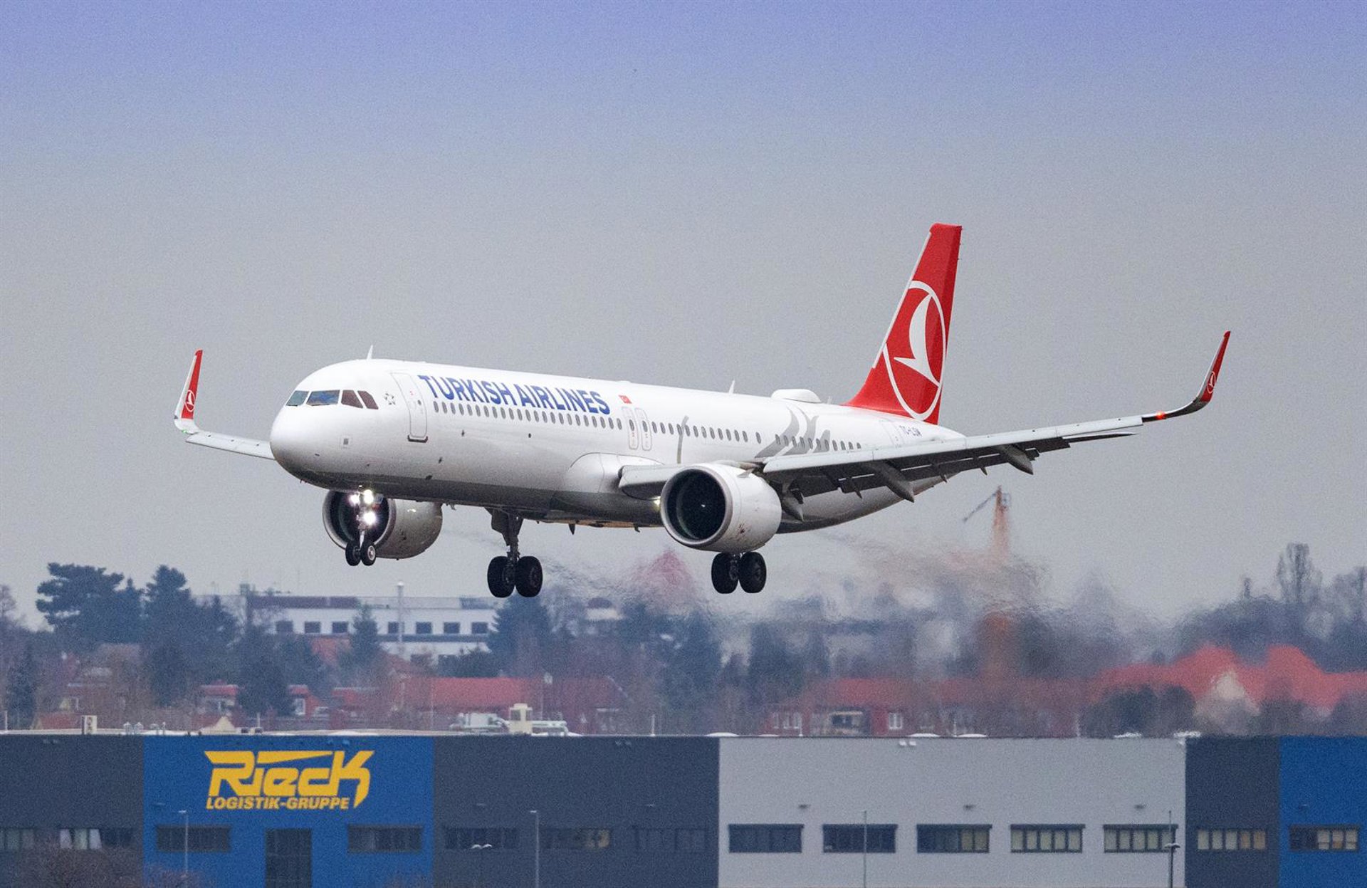 El aeropuerto turco de Estambul rompe el récord europeo de pasajeros diarios con 289.260