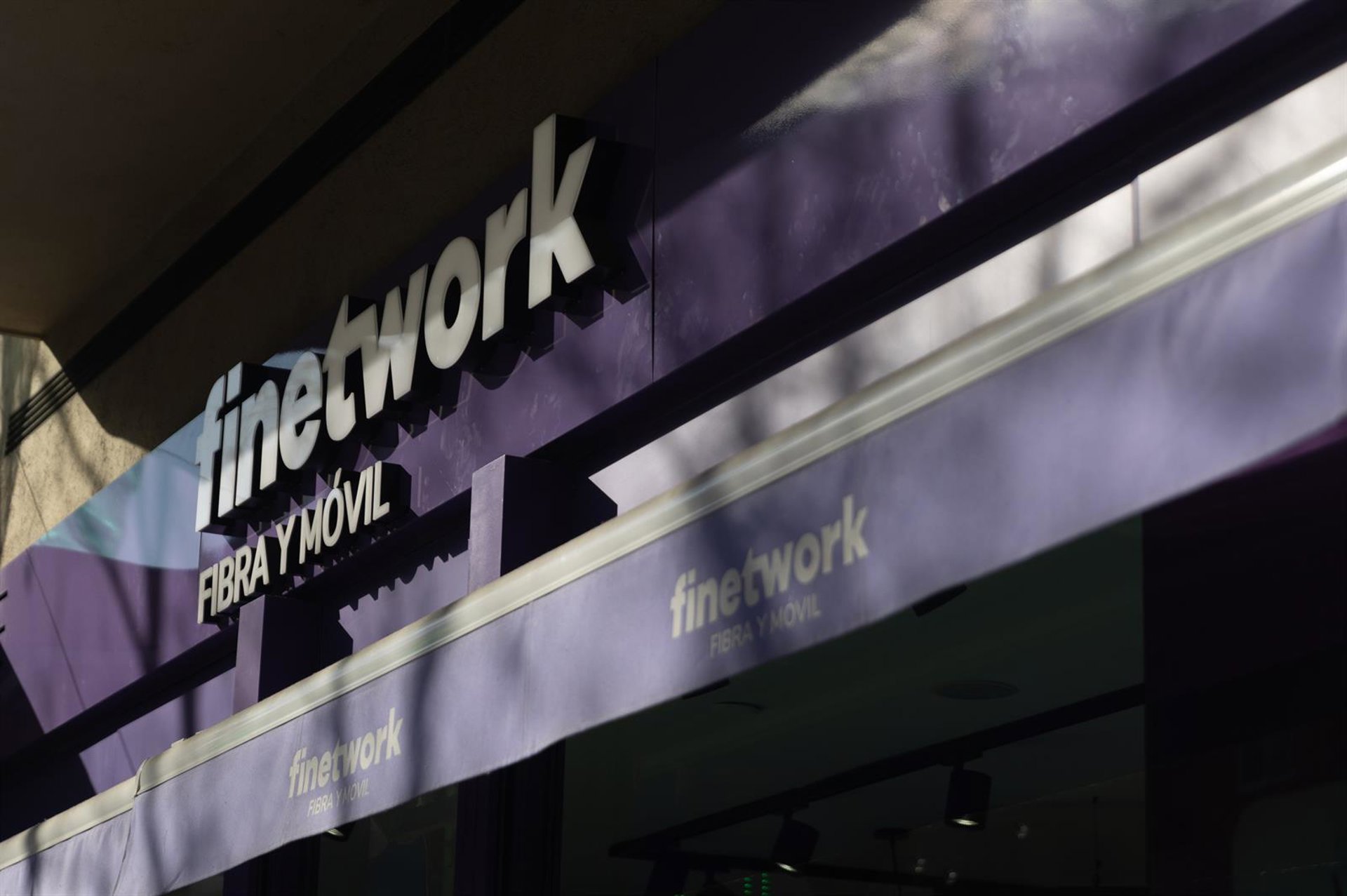 Finetwork activa llamadas y SMS gratuitos a Colombia para clientes afectados por el terremoto