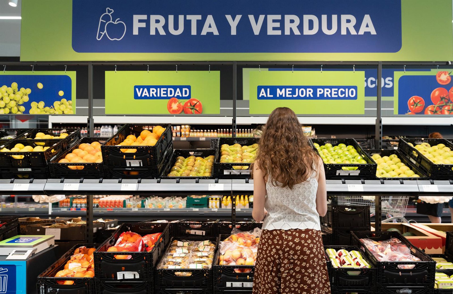 Aldi adquiere 23.000 toneladas de sandía, melón, tomate y patatas en verano a proveedores nacionales