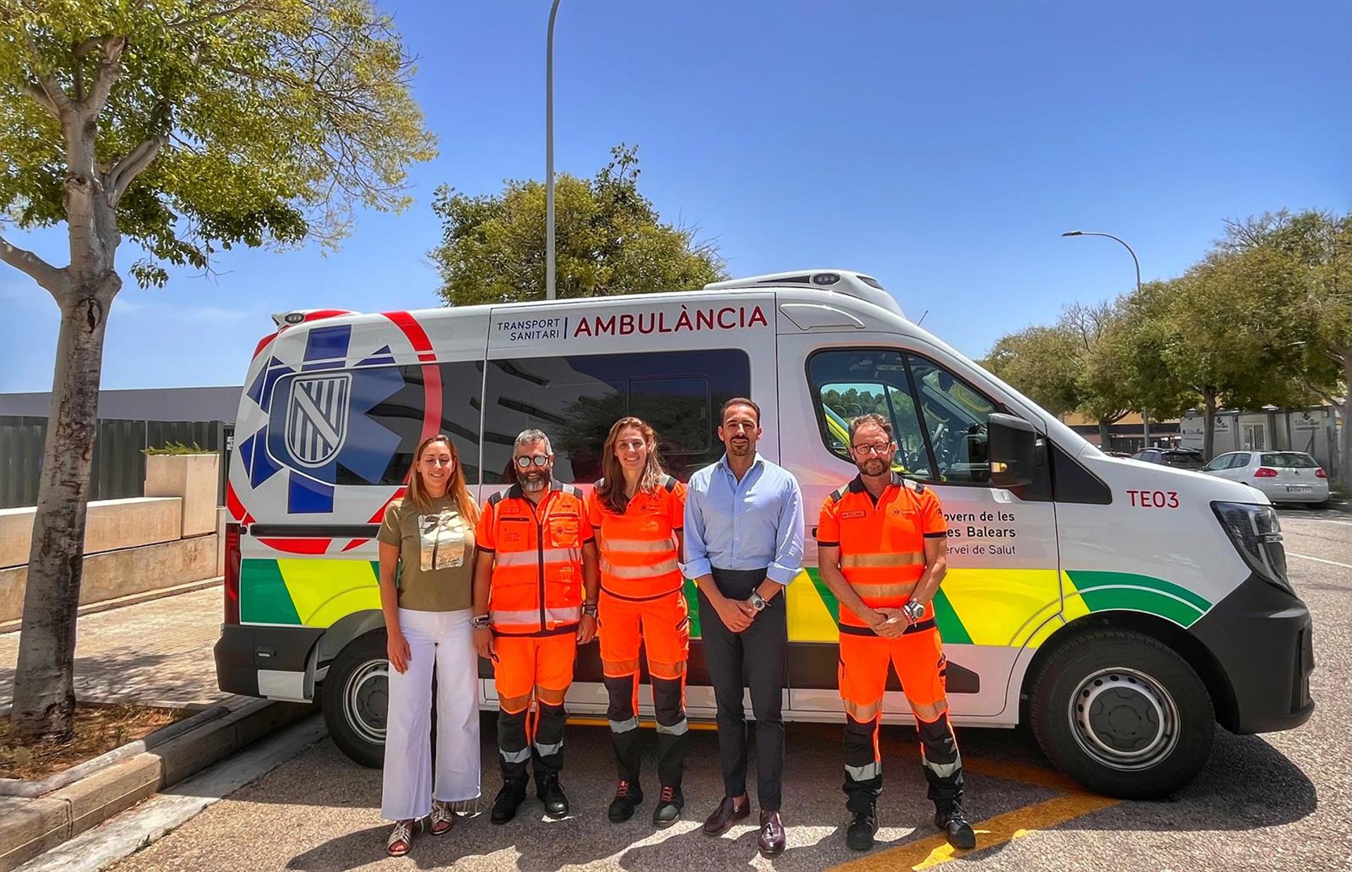 El transporte sanitario incorpora un nuevo dispositivo de ayuda a los usuarios y coordinación de las unidades