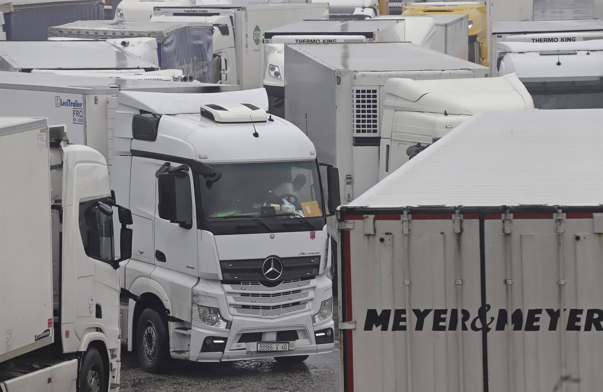 Los transportistas piden medidas urgentes para recuperar la normalidad en Ceuta y garantizar la seguridad