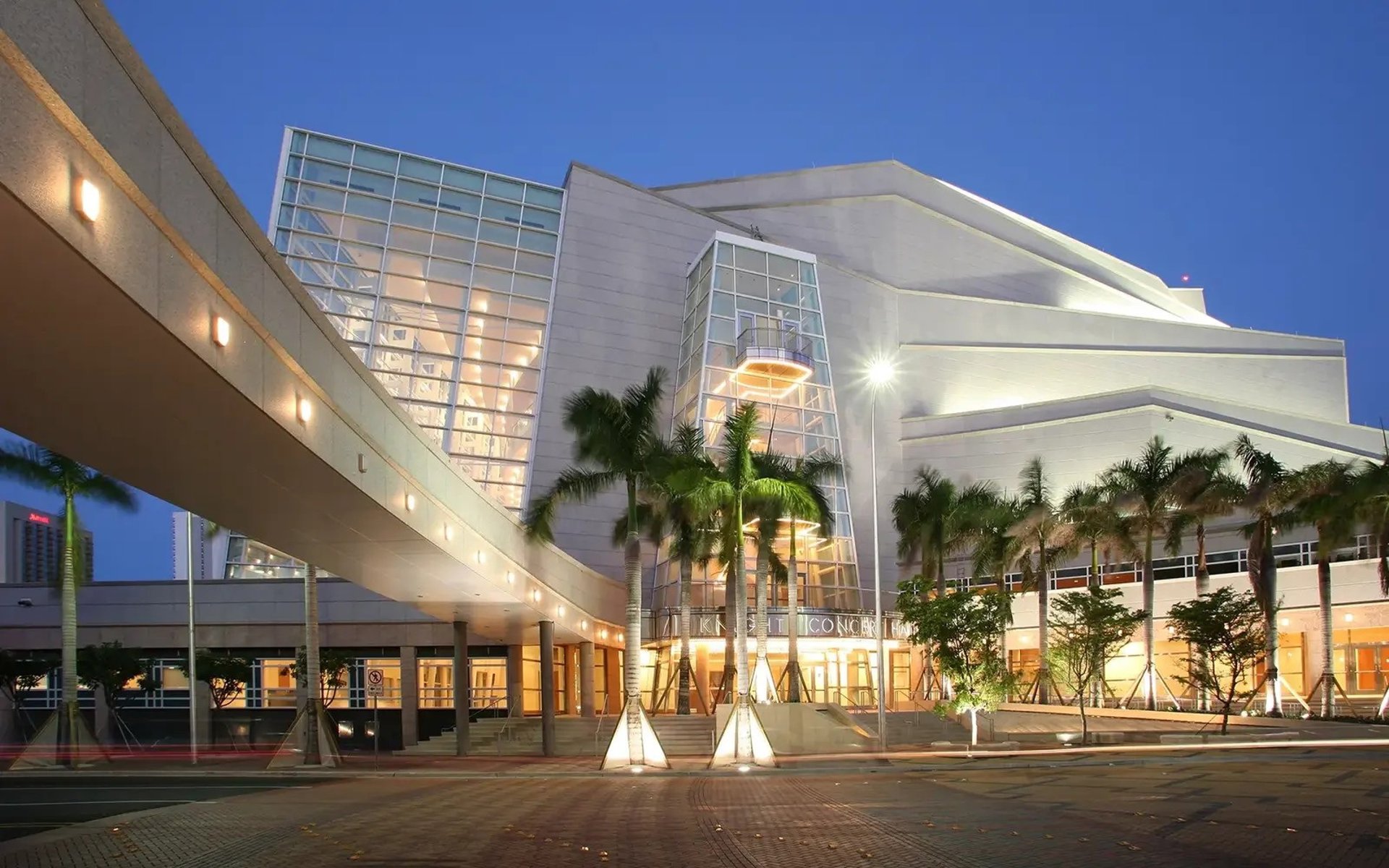 Miami impulsa su economía con nuevos hoteles, inversiones en eventos y una amplia oferta gastronómica