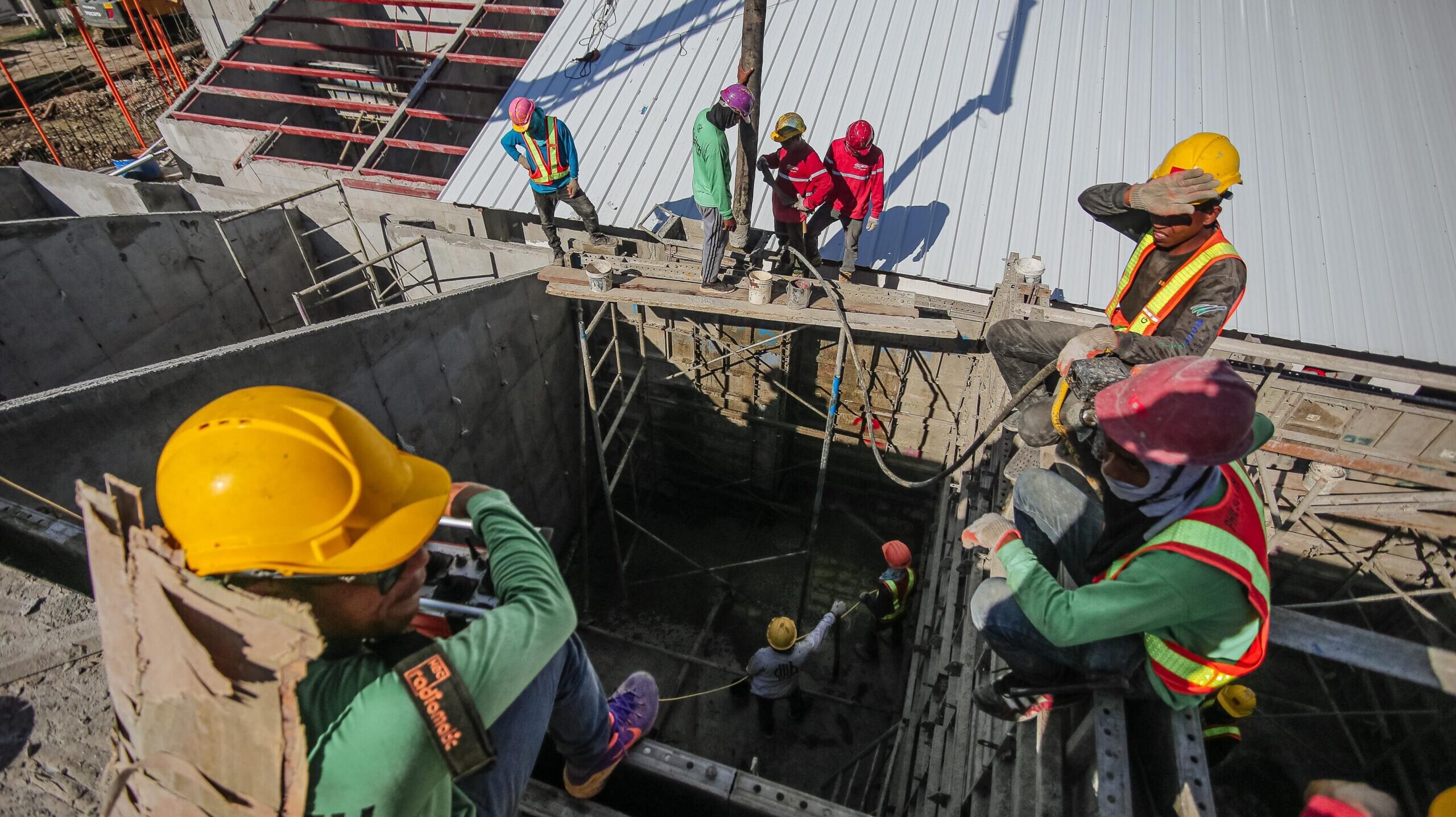 International labor drives the economy of the Balearic Islands: one in four workers is foreign