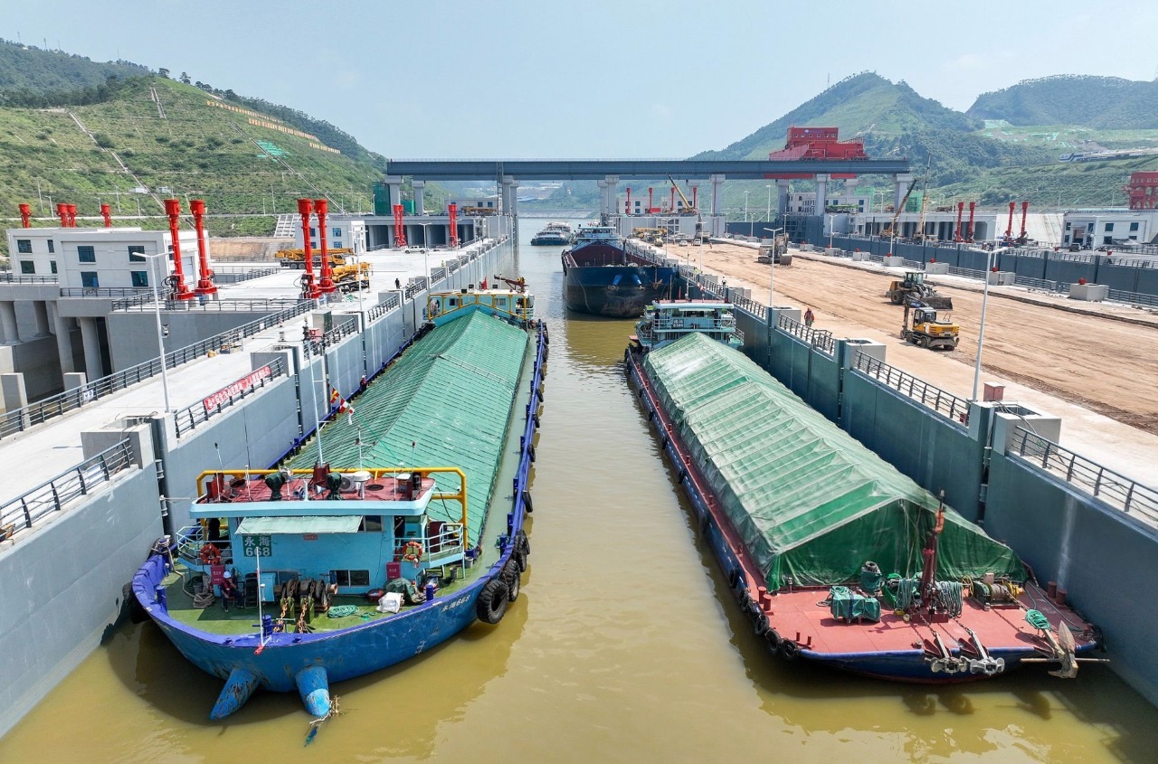 China estrena el Canal de Pinglu, una vía estratégica de 134 km hacia el sudeste asiático para barcos de hasta 5.000 toneladas