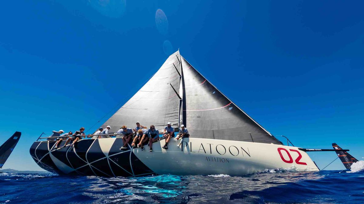 El astillero valenciano que construye y mantiene media flota de las 52 SUPER SERIES