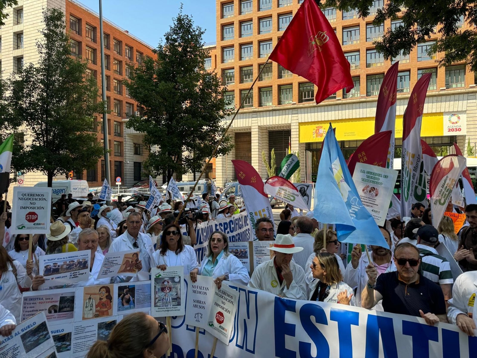 Comité de Huelga ve agotada la interlocución con García por la «cerrazón» al aprobar el Estatuto Marco en segunda vuelta