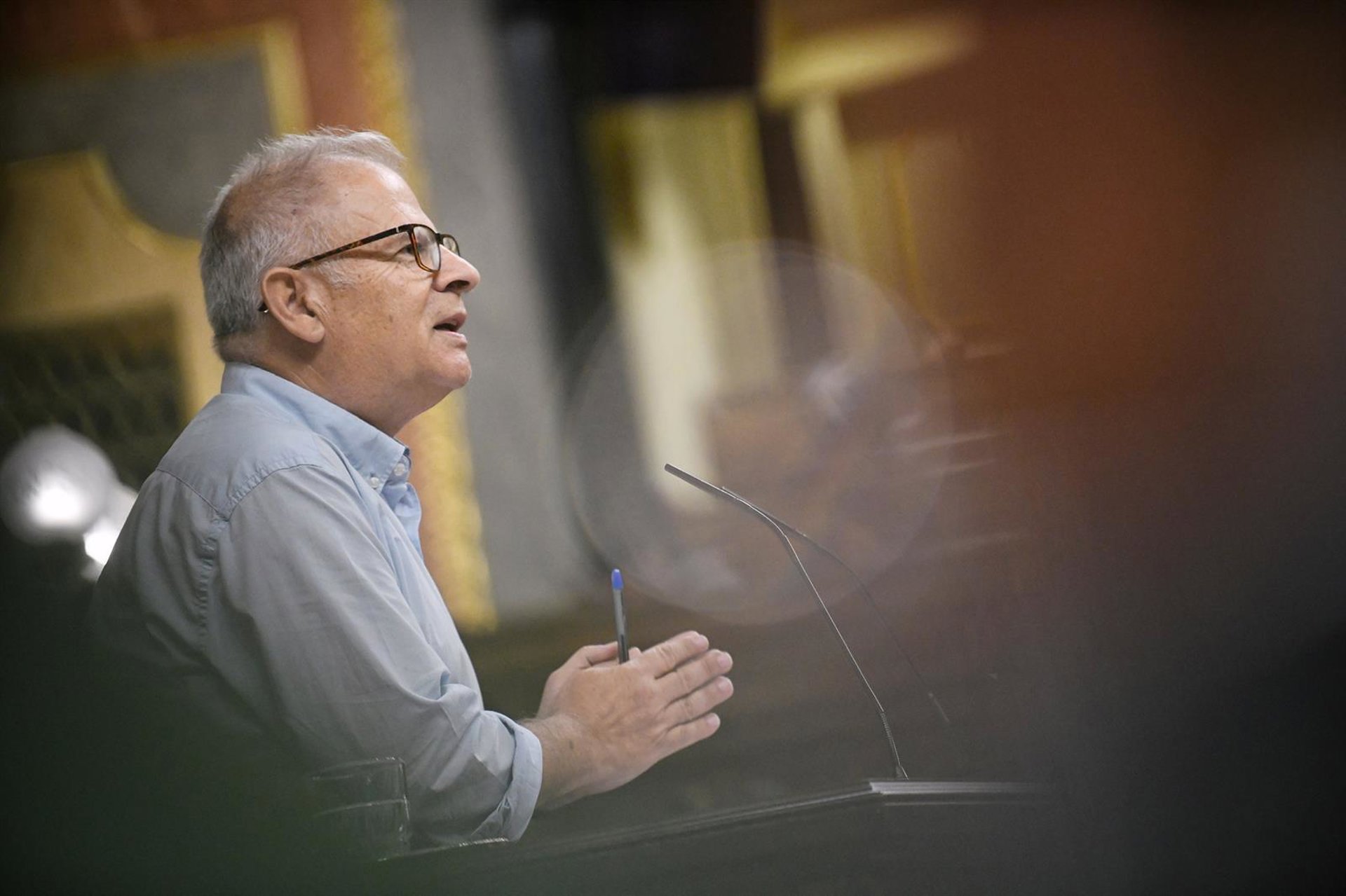 Sumar exige fijar un precio máximo de la gasolina y del gasóleo ante la «avaricia» de las petroleras
