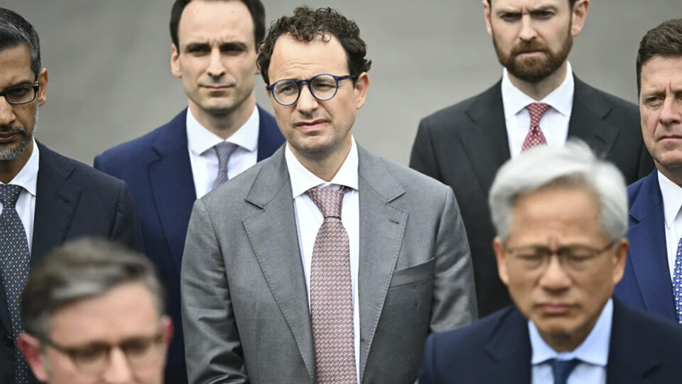 El plan de inversión de Anthropic de un billón de dólares en centros de datos y chips de IA