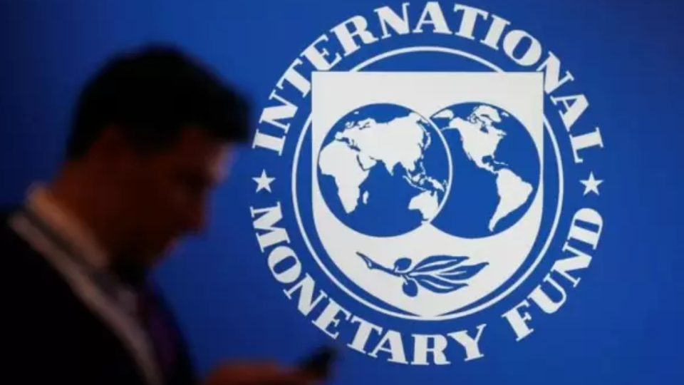 El FMI eleva el crecimiento de España y del mundo, pero alerta de los riesgos de la IA y la deuda
